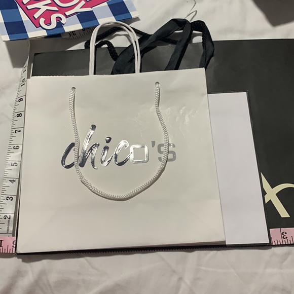 Gift Bags & Box - Picture 7 of 14